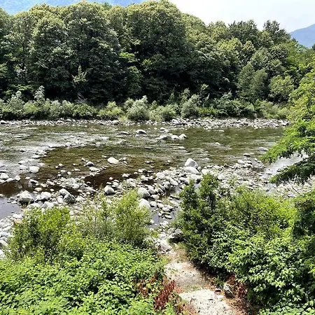 Immersi Nella Natura Con Accesso Al Fiume Maggia Nyaraló Locarno